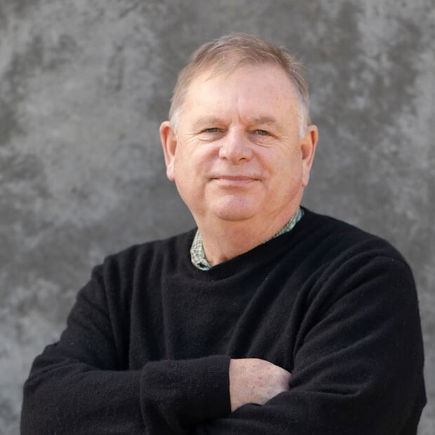 Headshot Mike Januik